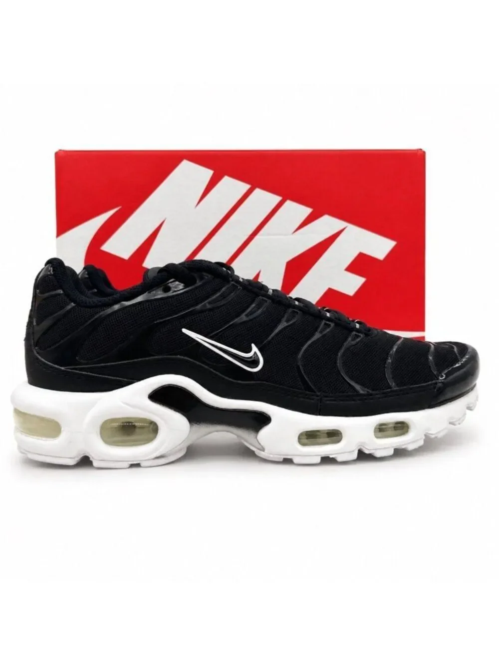 Nike Air Max Plus TN Black White Women’s 6.5 Running Shoes DM2362-001
